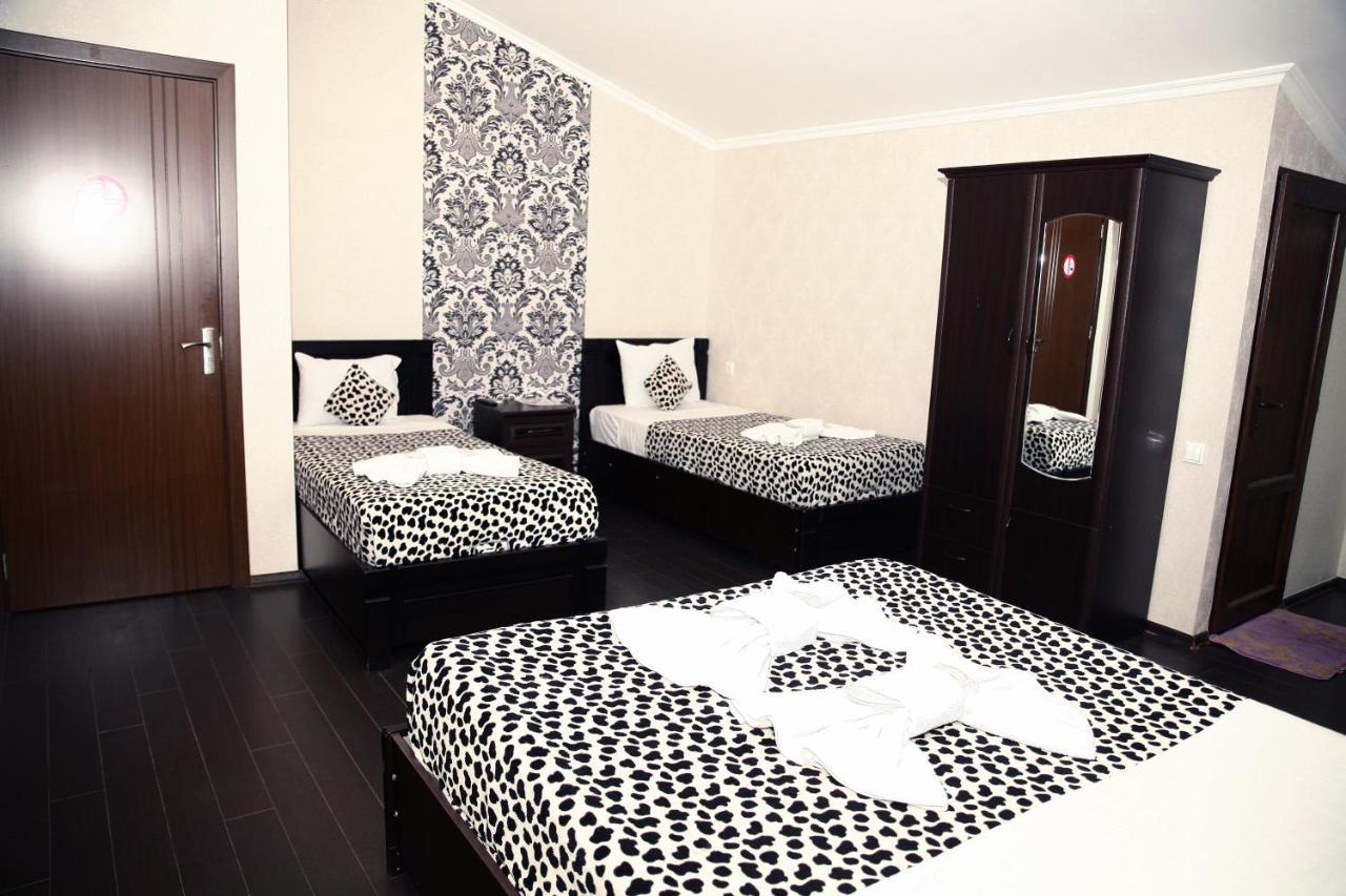 Hotel Majestic Tbilisi Bagian luar foto