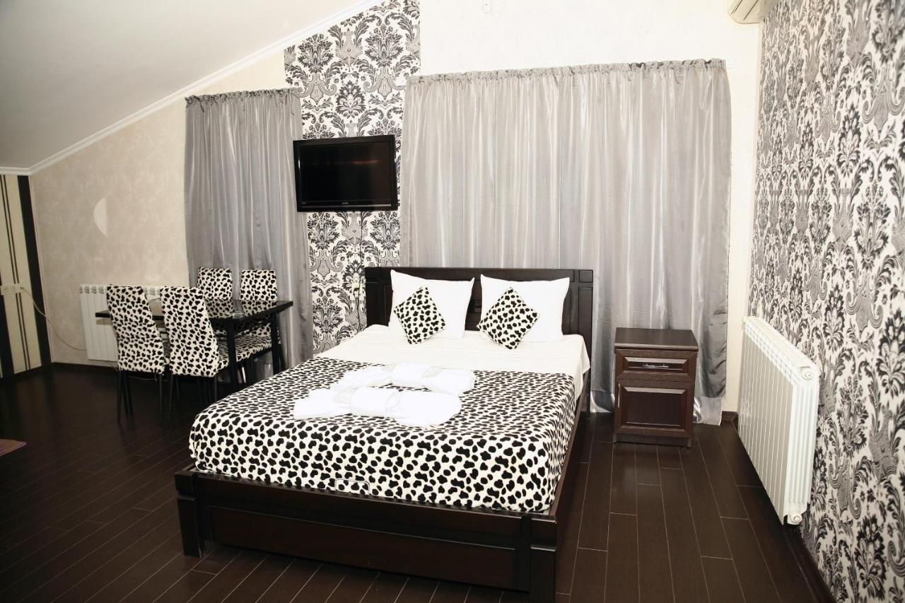 Hotel Majestic Tbilisi Bagian luar foto
