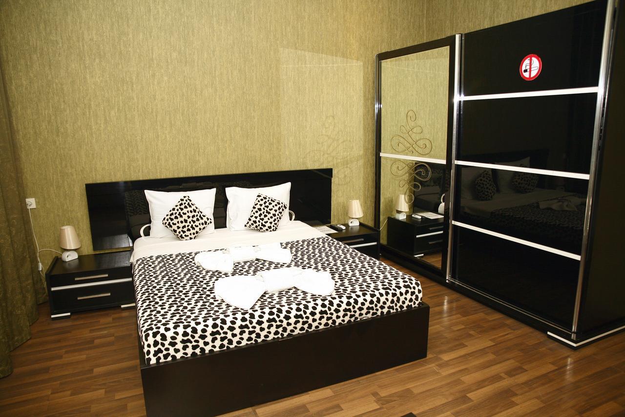 Hotel Majestic Tbilisi Bagian luar foto